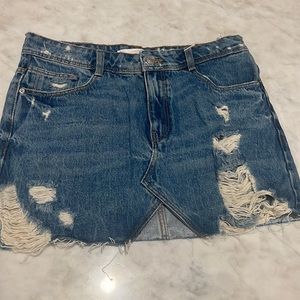 ZARA DENIM DISTRESSED MINI SKIRT